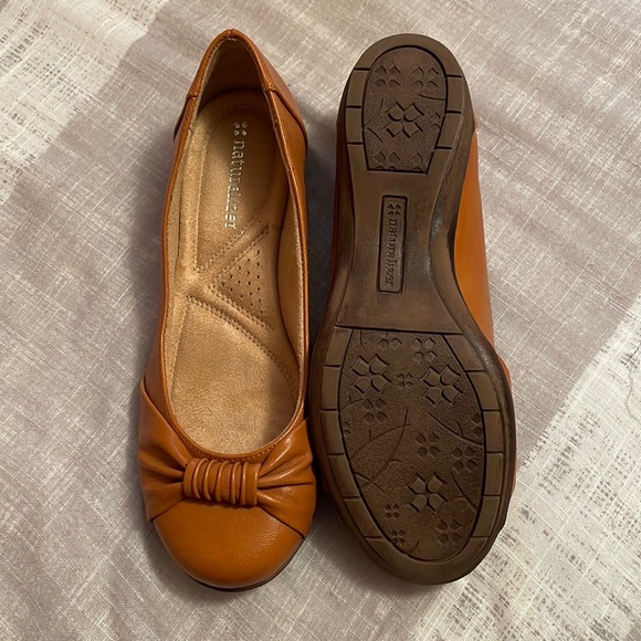 Naturalizer flats - Picture 2 of 2